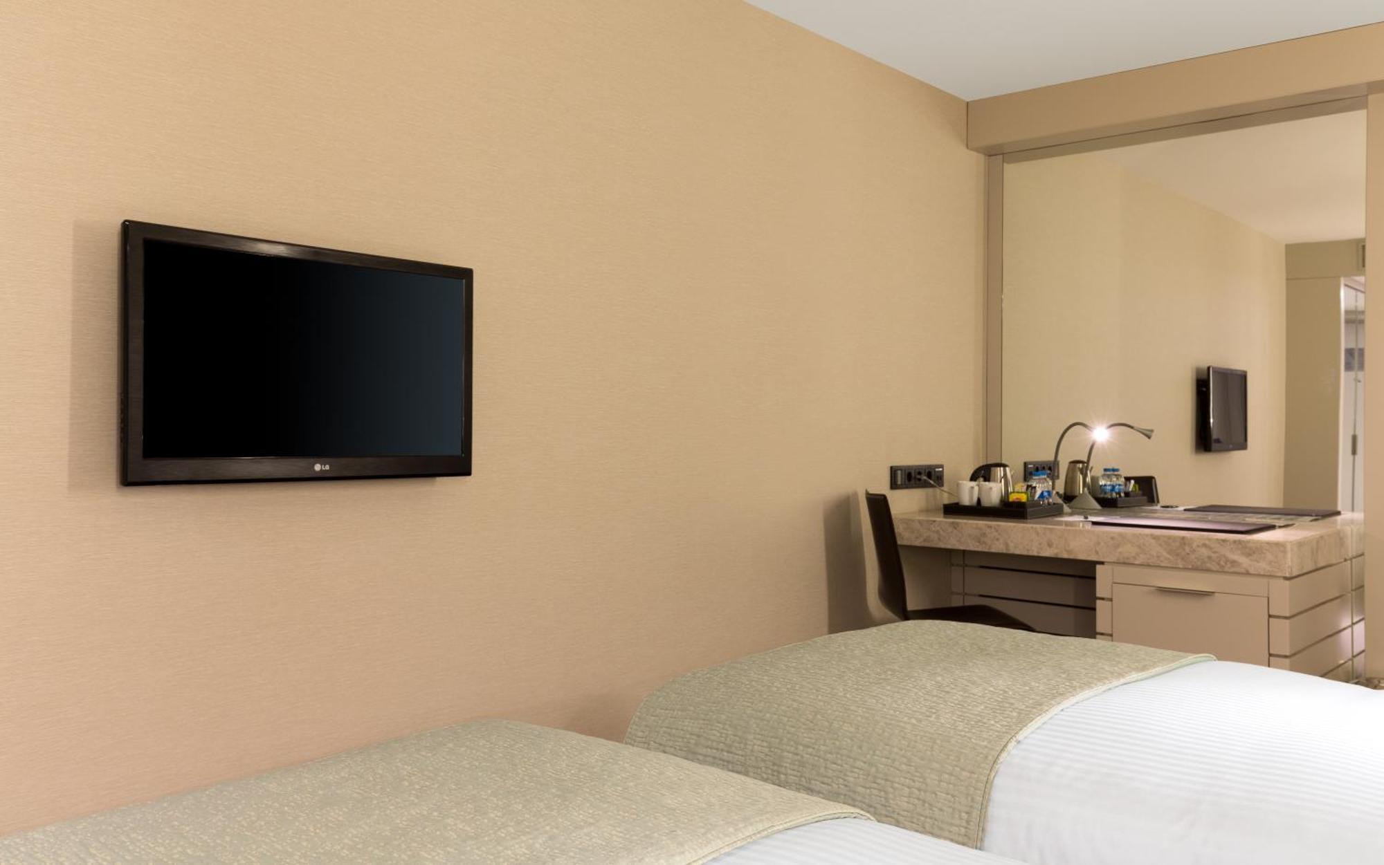 Ac Hotel Istanbul Macka Exterior photo