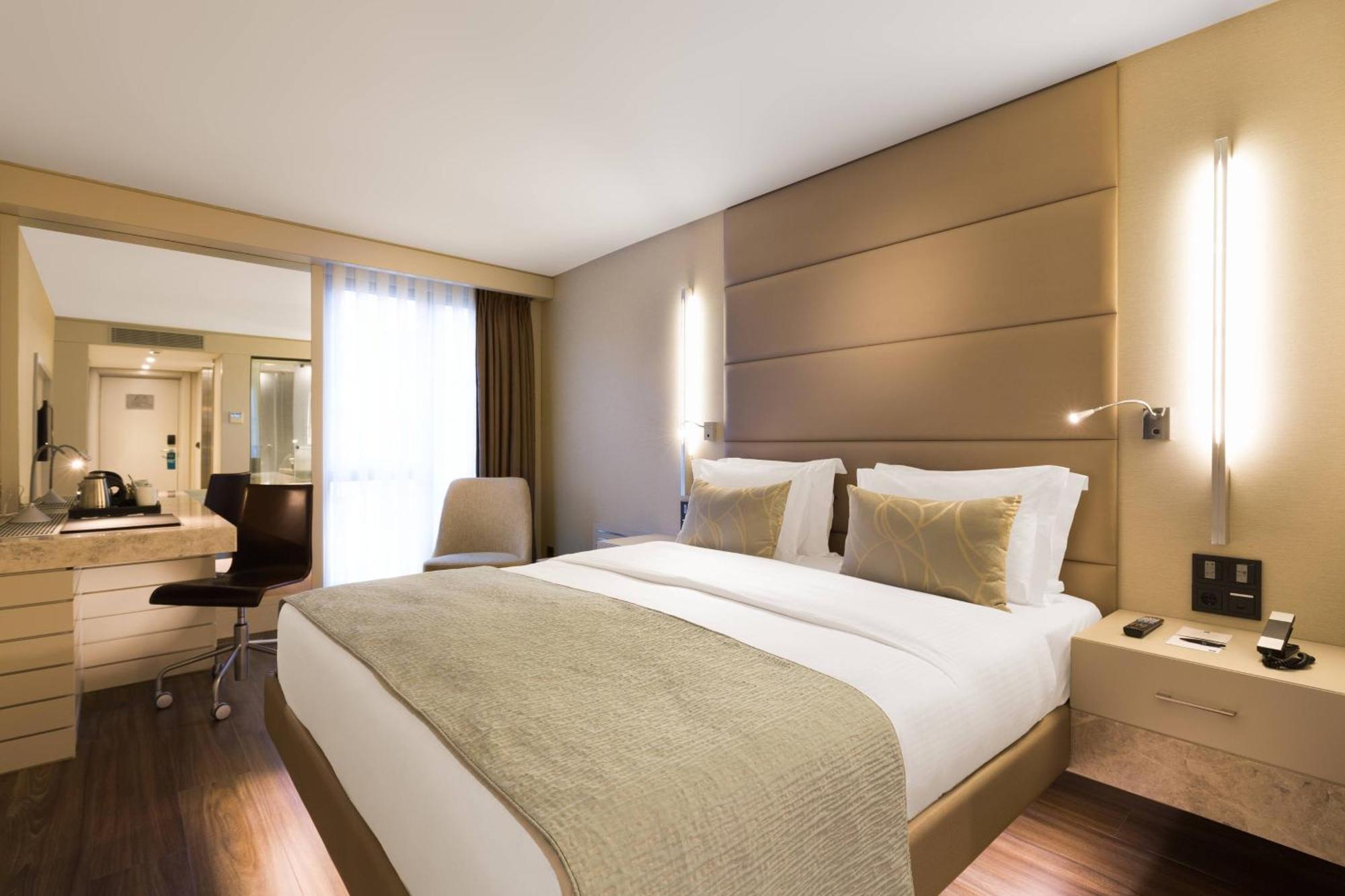 Ac Hotel Istanbul Macka Exterior photo